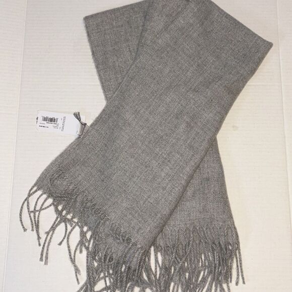 NWT Liz Claiborne blanket wrap scarf gray - Picture 2 of 3